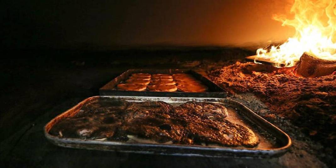 Tescilli pideye susam ekledi, beğeniye sundu! Bursa’da yeni gelenek mi başlıyor? Tadına bakan hayran kalıyor 1